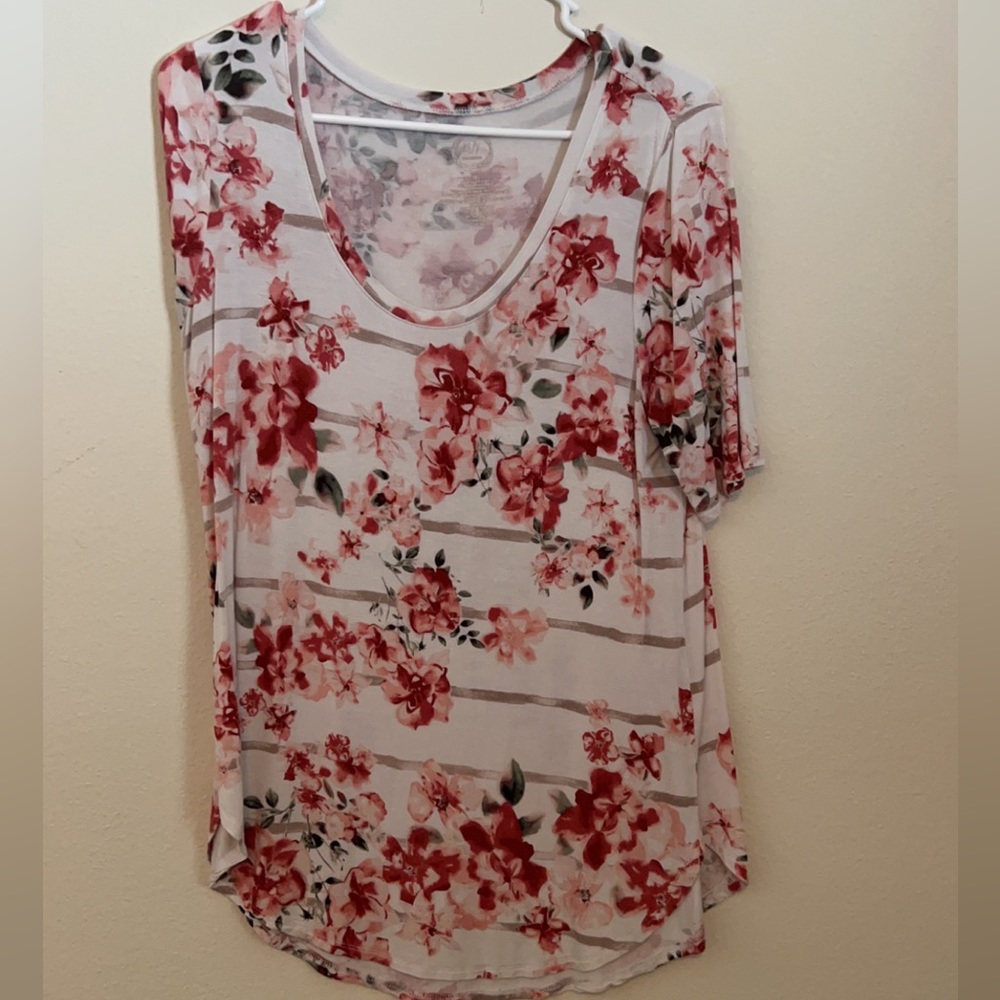 Maurice’s shirt